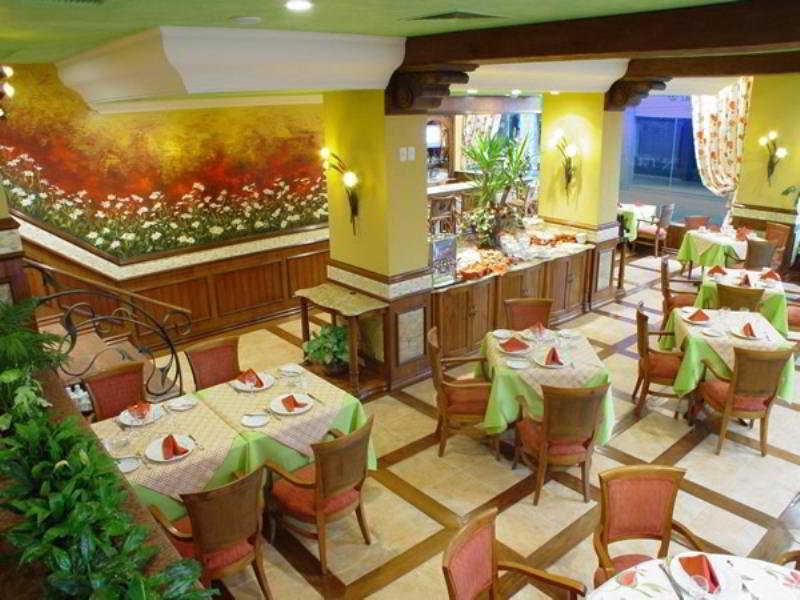 Hotel Las Margaritas Ασουνσιόν Εστιατόριο φωτογραφία